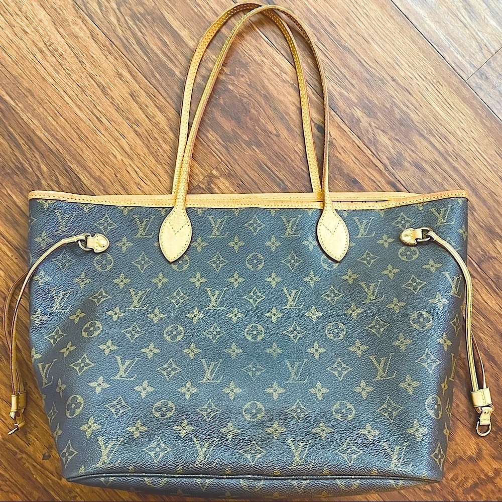 SOLD Louis Vuitton Neverfull MM Monogram Tote